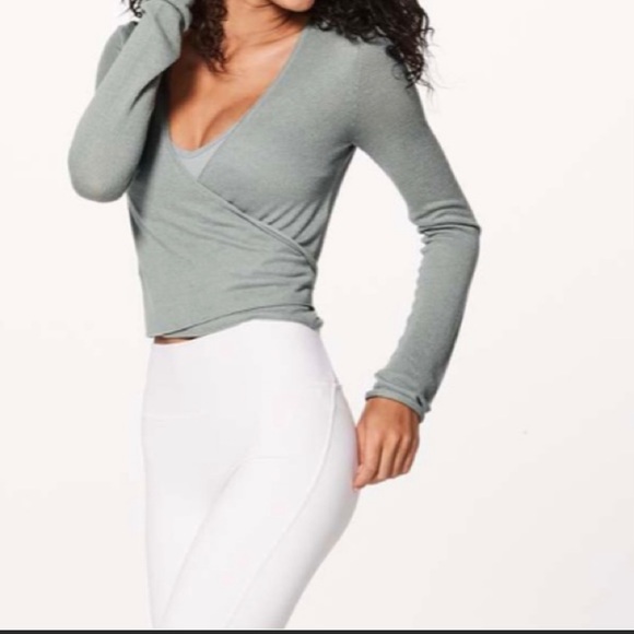 Lululemon heart opener knit top - Picture 4 of 4